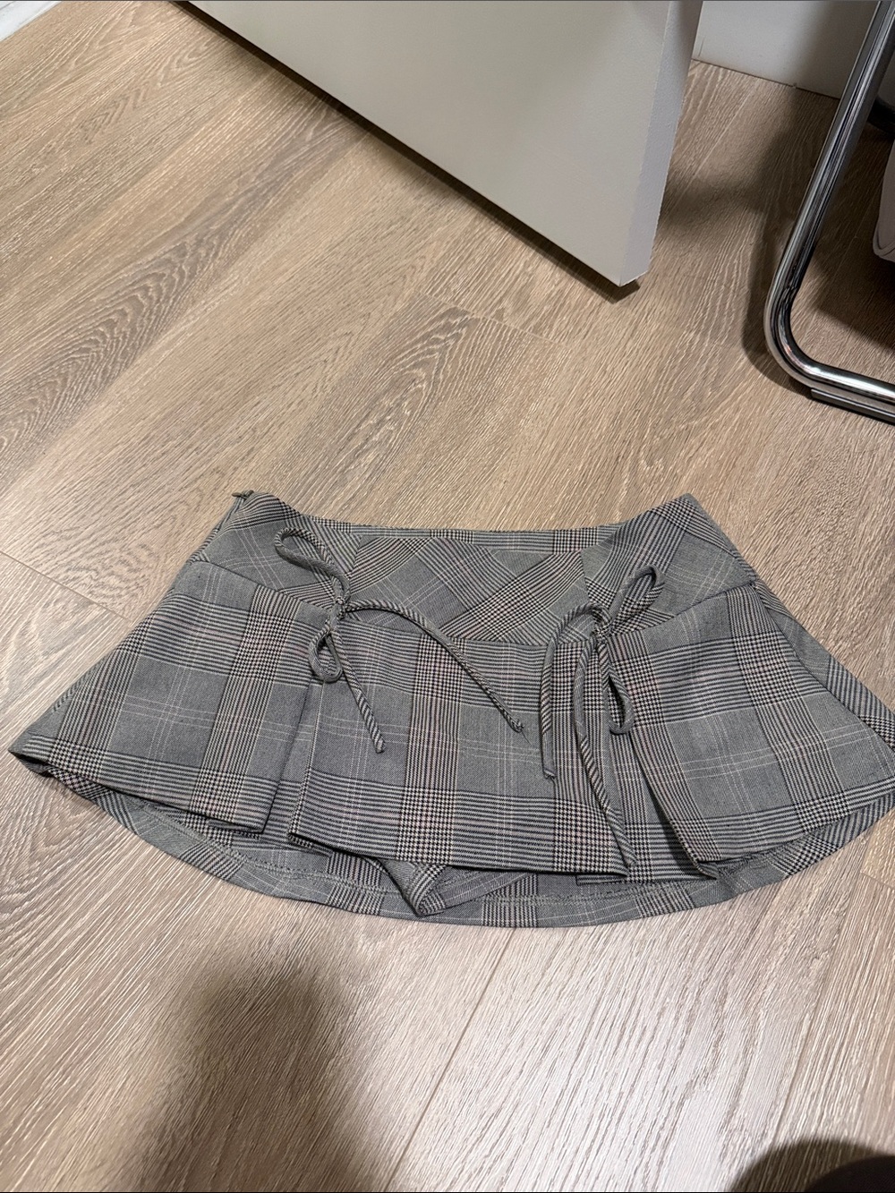 LSOUL Classic Gray Plaid Pleated Mini Skirt